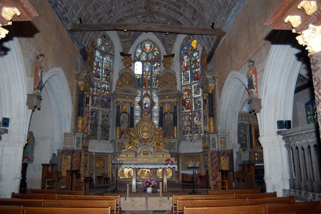 2 statues : Saint Côme, Saint Damien