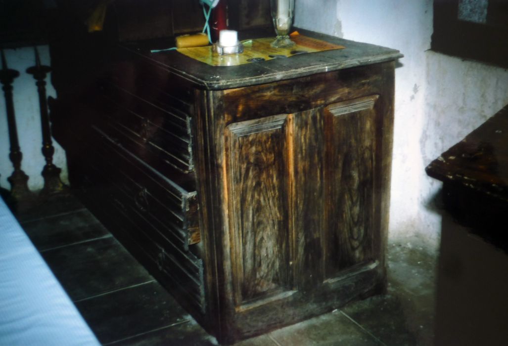 commode de sacristie - © Ministère de la Culture (France), Conservation des antiquités et des objets d’art du Finistère, tous droits réservés