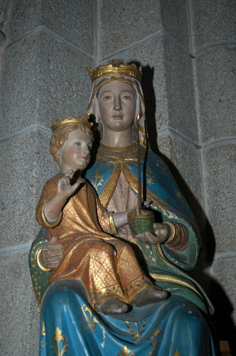 statue : Vierge à l'Enfant dite Intron Varia Lann-Riot, détail - © Ministère de la Culture (France), Conservation des antiquités et des objets d’art du Finistère, tous droits réservés