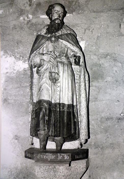 statue : Saint Honoré - © Ministère de la Culture (France), Conservation des antiquités et des objets d’art du Finistère, tous droits réservés