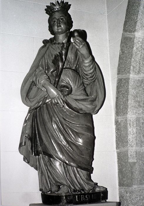 statue : Sainte Ursule - © Ministère de la Culture (France), Conservation des antiquités et des objets d’art du Finistère, tous droits réservés