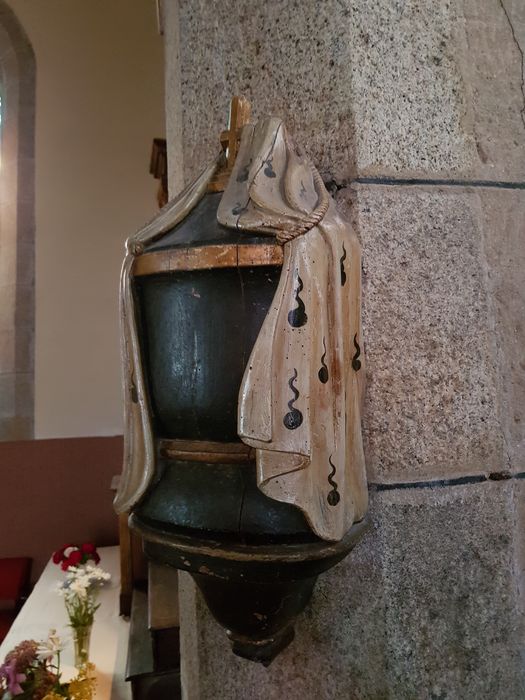 boîte aux Proellas, vue de côté - © Ministère de la Culture (France), Conservation des antiquités et des objets d’art du Finistère, tous droits réservés