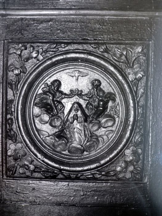 autel et retable du Rosaire, détail Assomption - © Ministère de la Culture (France), Conservation des antiquités et des objets d’art du Finistère, tous droits réservés