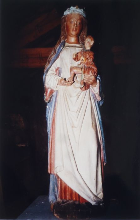 statue : Vierge à l'Enfant - © Ministère de la Culture (France), Conservation des antiquités et des objets d’art du Finistère, tous droits réservés