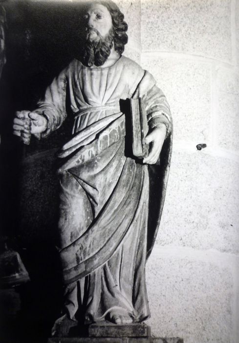 statue : Saint Paul