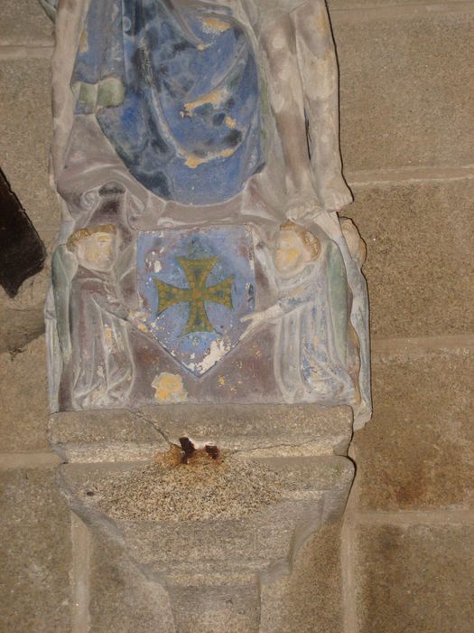 statue : Vierge de Pitié