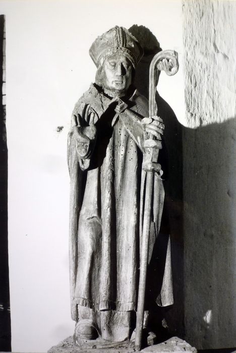 statue : Saint Germain - © Ministère de la Culture (France), Conservation des antiquités et des objets d’art du Finistère, tous droits réservés