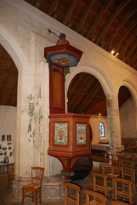 statue : Vierge à l'Enfant - © Ministère de la Culture (France), Conservation des antiquités et des objets d’art du Finistère, tous droits réservés