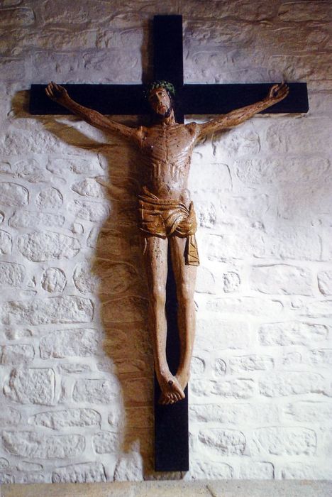 statue : Christ en croix - © Ministère de la Culture (France), Conservation des antiquités et des objets d’art du Finistère, tous droits réservés