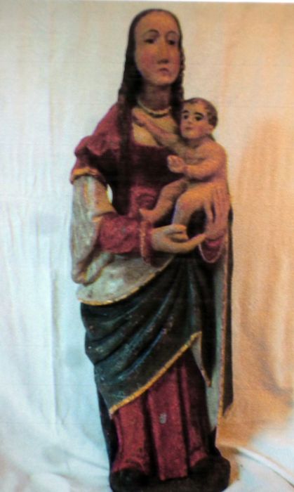 statue : Vierge à l'Enfant - © Ministère de la Culture (France), Conservation des antiquités et des objets d’art du Finistère, tous droits réservés