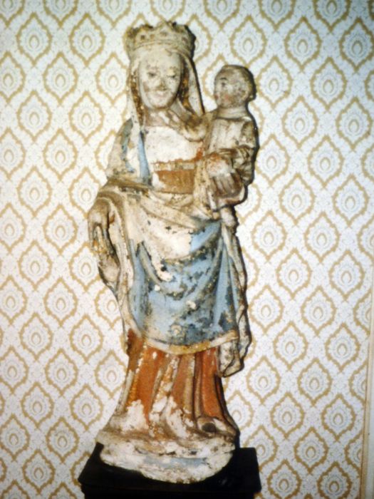 statue : Vierge à l'Enfant - © Ministère de la Culture (France), Conservation des antiquités et des objets d’art du Finistère, tous droits réservés