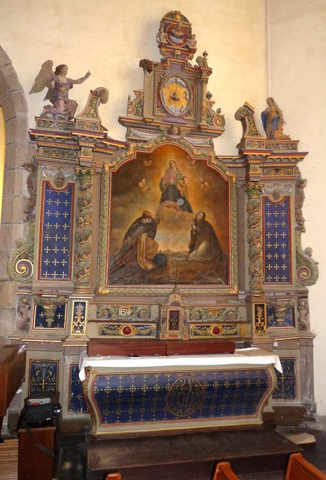 autel et retable du Rosaire ; tableau : Rosaire ; 4 statues : Sainte Catherine, Saint Louis roi, Ange de l'Annonciation, la Vierge - © Ministère de la Culture (France), Conservation des antiquités et des objets d’art du Finistère, tous droits réservés