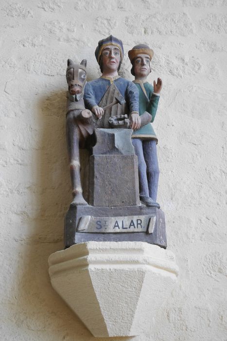 groupe sculpté : Saint Alar