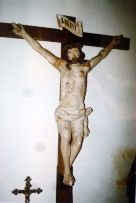 statue : Christ en croix - © Ministère de la Culture (France), Conservation des antiquités et des objets d’art du Finistère, tous droits réservés