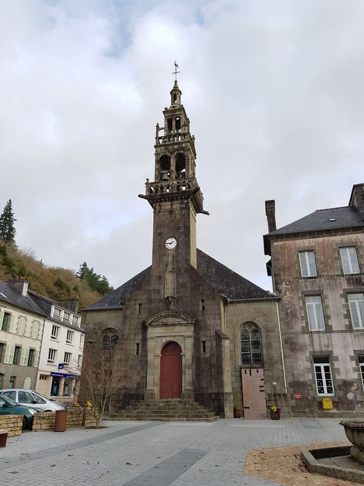 Eglise Saint-Nicolas : Façade occidentale, vue générale