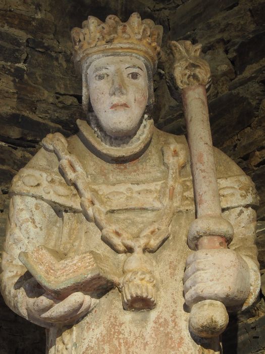 statue : Saint Louis, vue partielle - © Ministère de la Culture (France), Conservation des antiquités et des objets d’art du Finistère, tous droits réservés