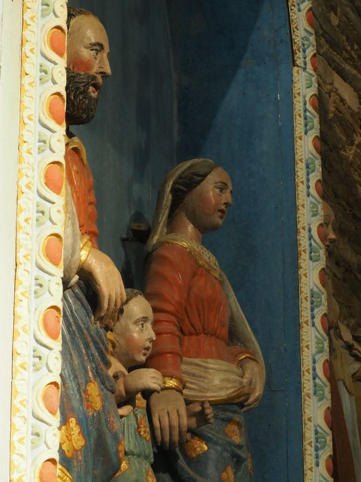 groupe sculpté : Saint Joseph, la Vierge et Jésus, vue partielle