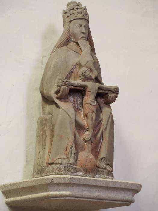 statue : sainte Trinité - © Ministère de la Culture (France), Conservation des antiquités et des objets d’art du Finistère – Tous droits réservés