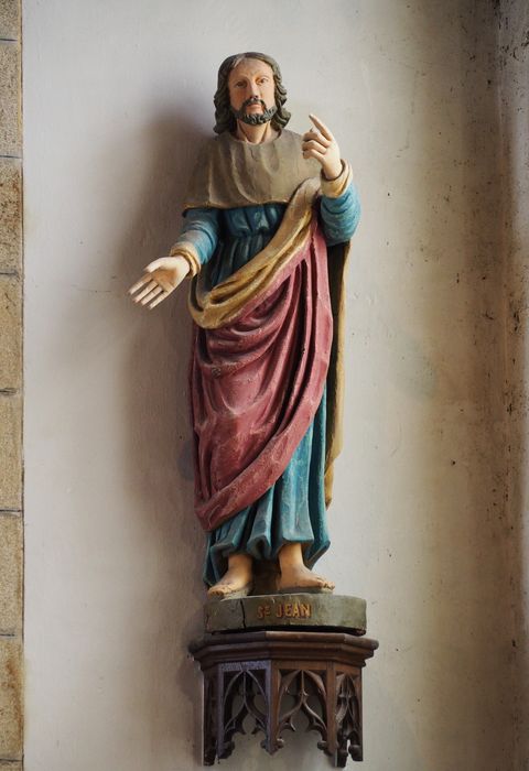 statue : Saint Jean l'évangéliste - © Ministère de la Culture (France), Conservation des antiquités et des objets d’art du Finistère, tous droits réservés