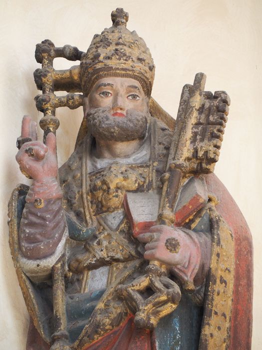 statue : Saint Pierre, vue partielle