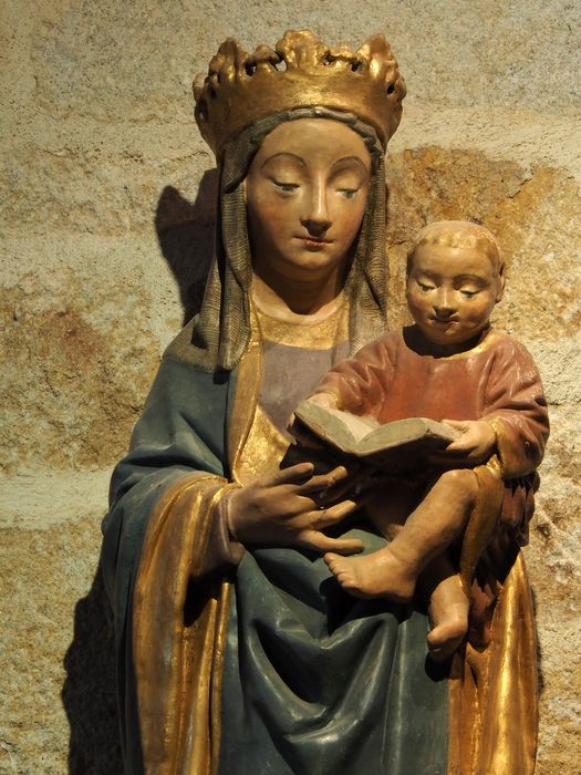 statue : Vierge à l'Enfant, vue partielle - © Ministère de la Culture (France), Conservation des antiquités et des objets d’art du Finistère – Tous droits réservés