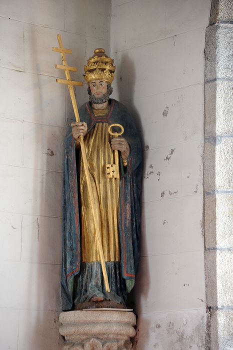 statue : Saint Pierre en tiare