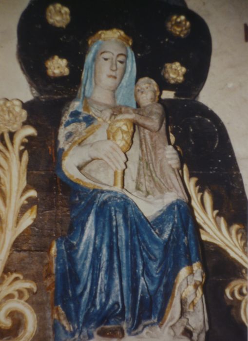 statue : Vierge à l'Enfant - © Ministère de la Culture (France), Conservation des antiquités et des objets d’art du Finistère, tous droits réservés
