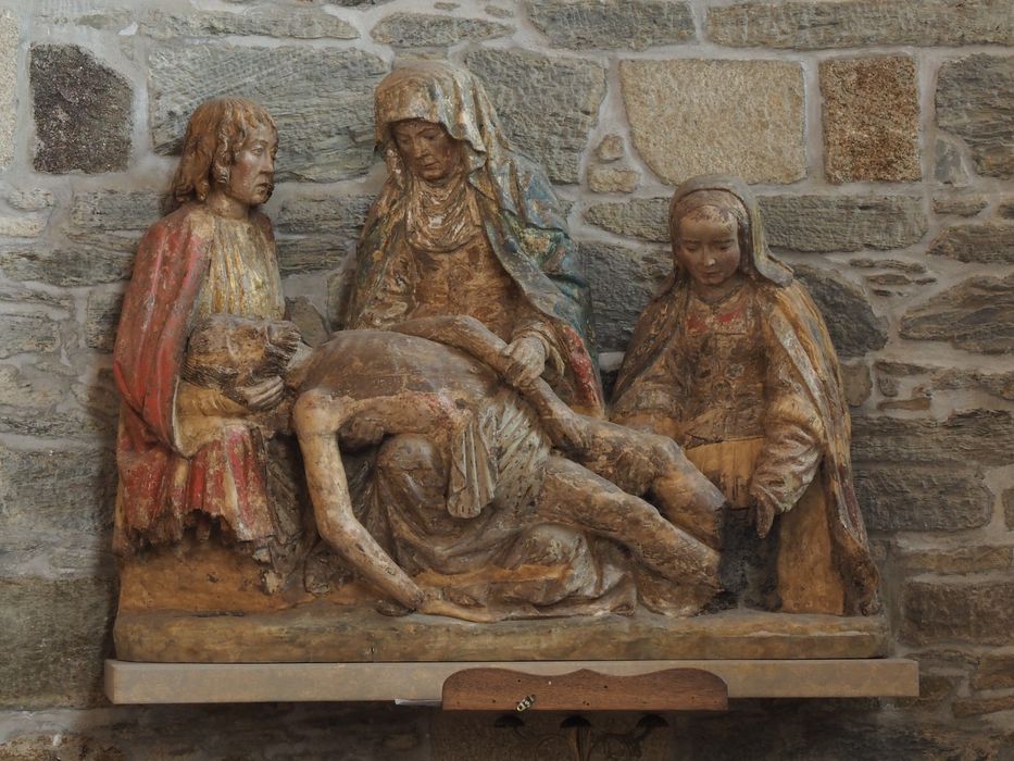 haut-relief (grandeur nature) : Descente de croix (la) - © Ministère de la Culture (France), Conservation des antiquités et des objets d’art du Finistère – Tous droits réservés