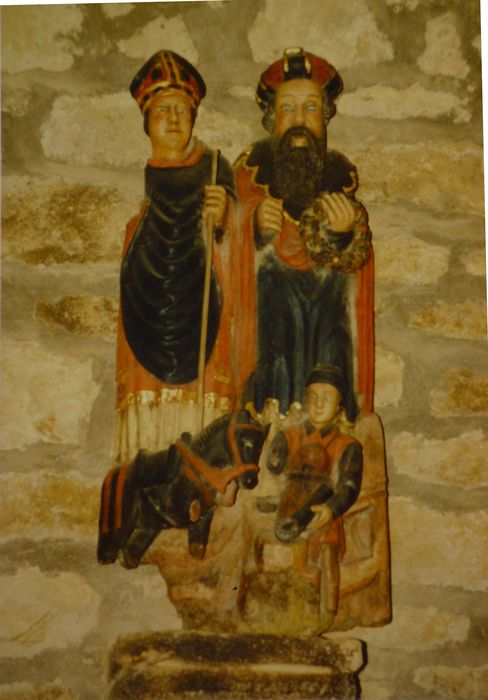 groupe sculpté : Saint Eloi, Saint Nicodème, un maréchal-ferrant, un cheval - © Ministère de la Culture (France), Conservation des antiquités et des objets d’art du Finistère, tous droits réservés