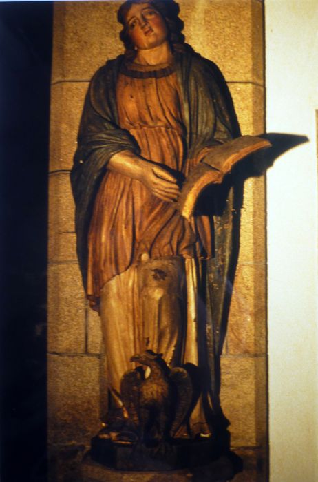 statue : Saint Jean - © Ministère de la Culture (France), Conservation des antiquités et des objets d’art du Finistère, tous droits réservés