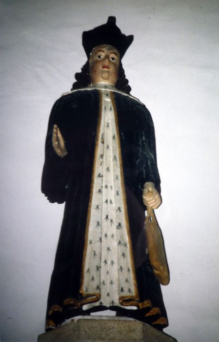 statue : Saint Yves - © Ministère de la Culture (France), Conservation des antiquités et des objets d’art du Finistère, tous droits réservés