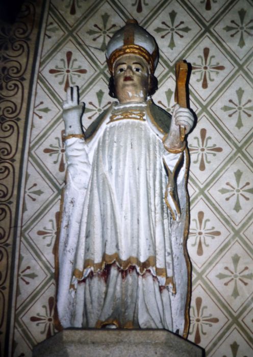 statue : Saint Evêque - © Ministère de la Culture (France), Conservation des antiquités et des objets d’art du Finistère – Tous droits réservés