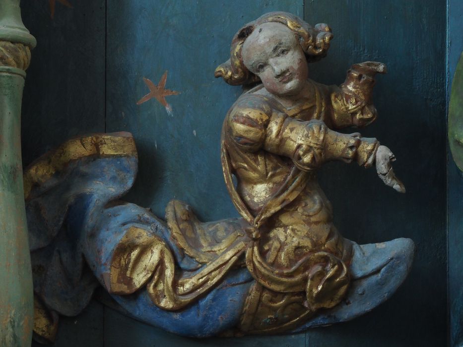 statues : Vierge à l'Enfant, Anges, détail