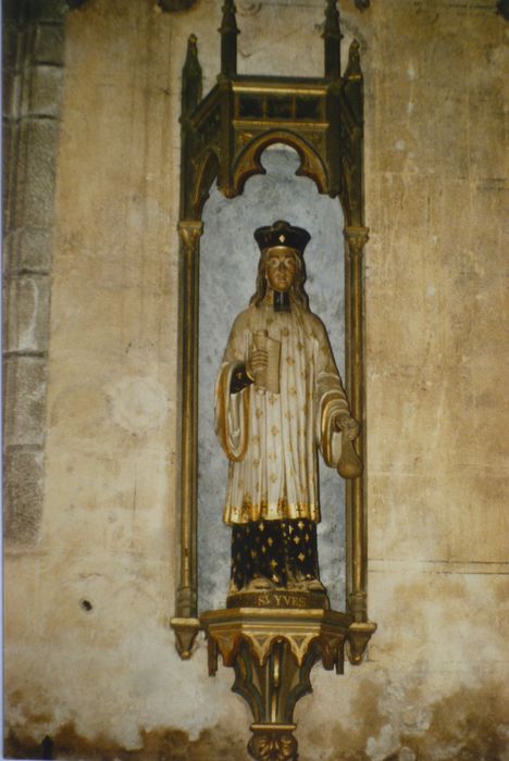 Statue et niche : Saint Yves