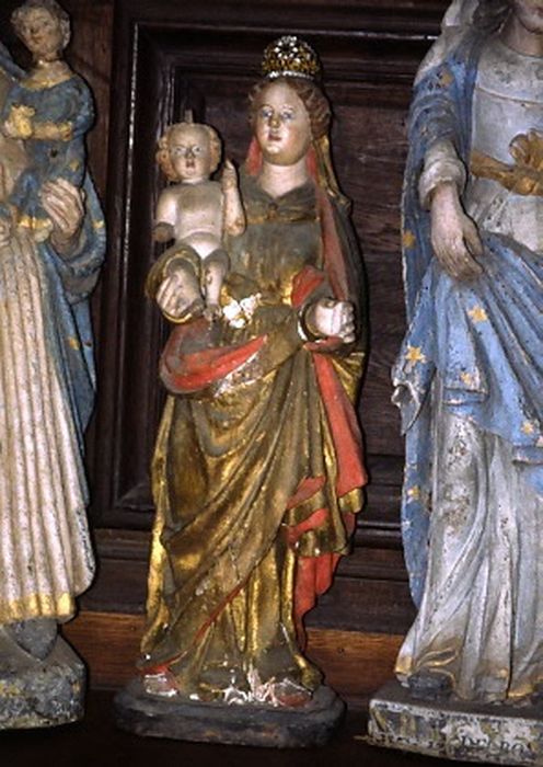 statue : Vierge à l'Enfant