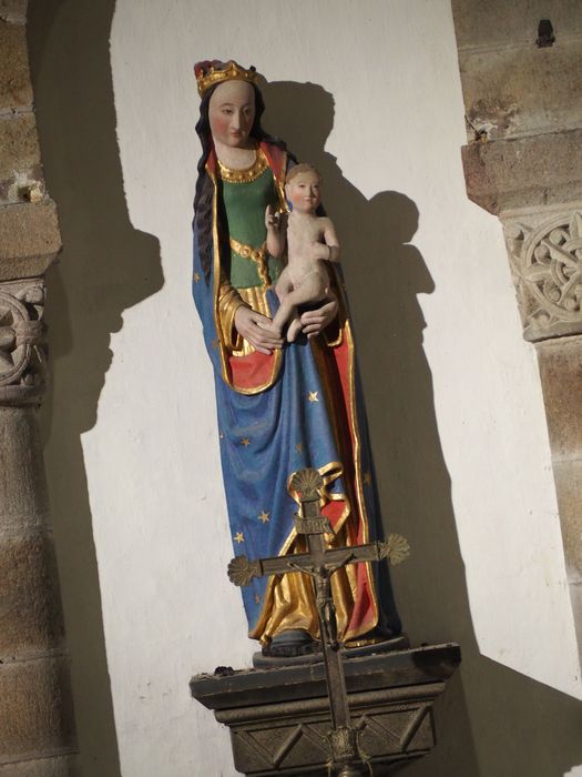 statue : Vierge à l'Enfant