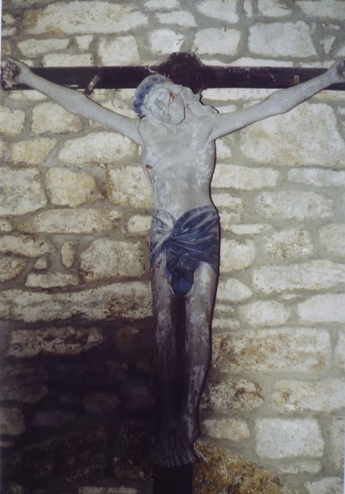 statue : Christ en croix