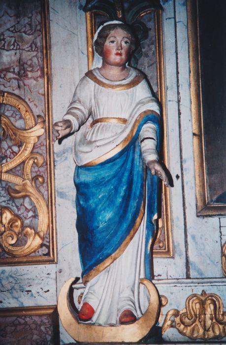 Autel ; retable ; tableau : l'Assomption ; 2 statues : Sainte Marguerite, Vierge au croissant de lune