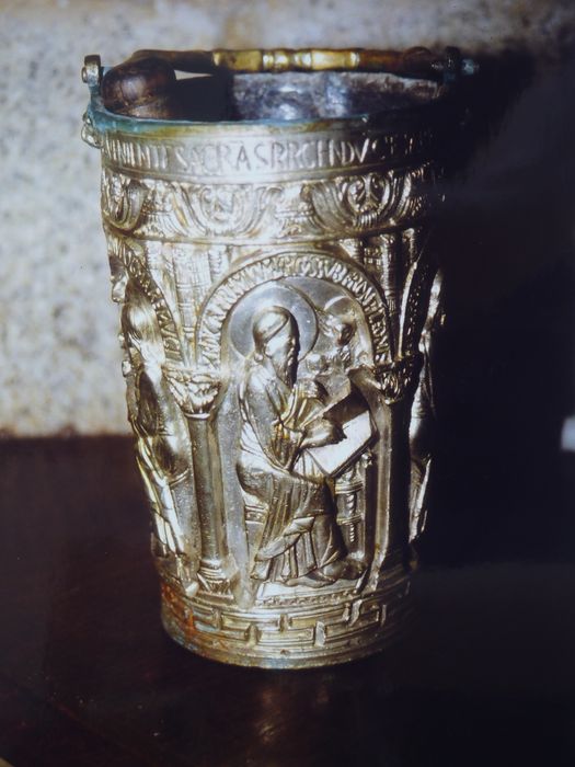 seau à aspersion - © Ministère de la Culture (France), Conservation des antiquités et des objets d’art du Finistère – Tous droits réservés