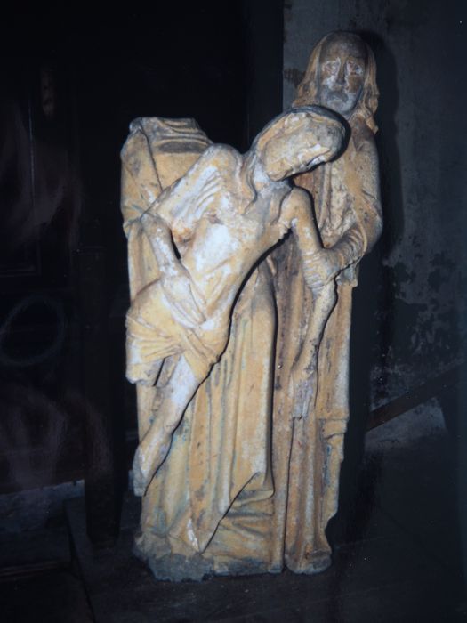 groupe sculpté : Piéta - © Ministère de la Culture (France), Conservation des antiquités et des objets d’art du Finistère, tous droits réservés