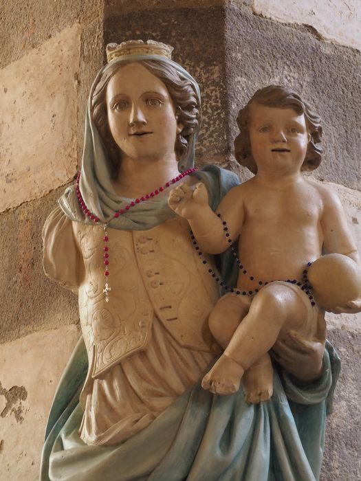 statue : Vierge à l'Enfant, vue partielle - © Ministère de la Culture (France), Conservation des antiquités et des objets d’art du Finistère, tous droits réservés