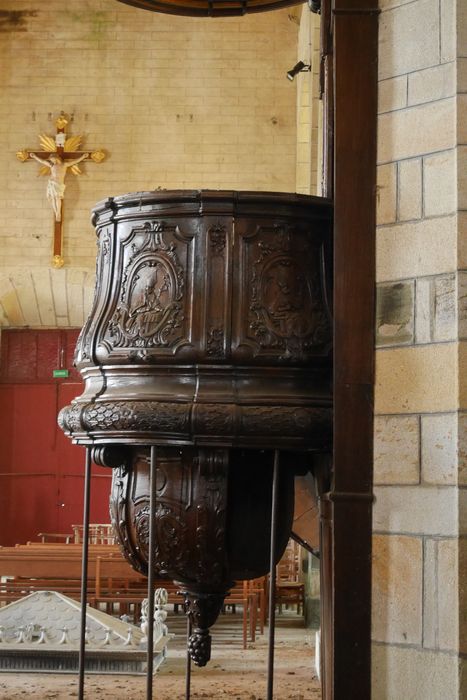 chaire à prêcher, vue partielle