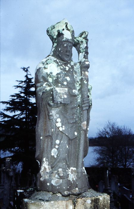 statue : Saint Budoc - © Ministère de la Culture (France), Conservation des antiquités et des objets d’art du Finistère, tous droits réservés