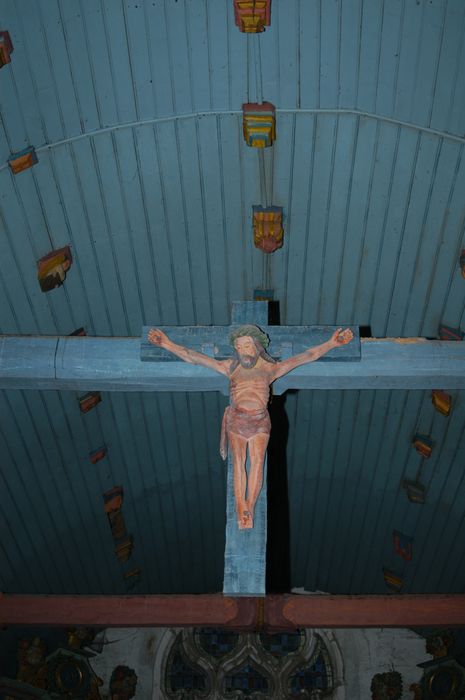 statue : Christ en croix - © Ministère de la Culture (France), Conservation des antiquités et des objets d’art du Finistère, tous droits réservés