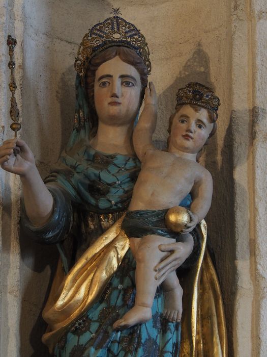 statue : Vierge à l'Enfant dite Notre Dame de Châteaulin, vue partielle