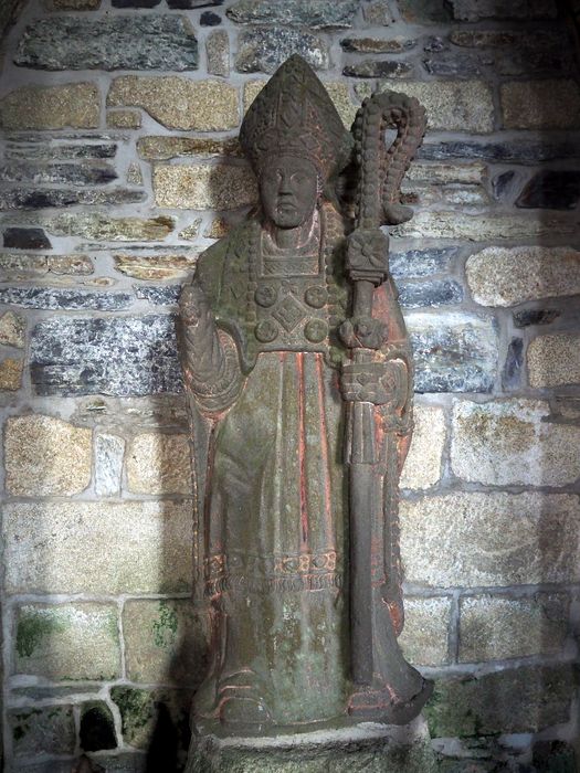 statue : Saint évêque - © Ministère de la Culture (France), Conservation des antiquités et des objets d’art du Finistère, tous droits réservés