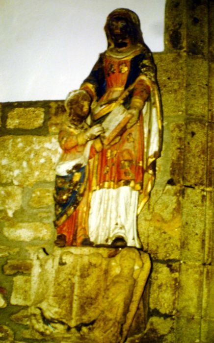 groupe sculpté : Education de la Vierge (l') - © Ministère de la Culture (France), Conservation des antiquités et des objets d’art du Finistère – Tous droits réservés