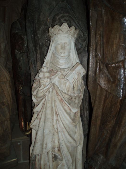 Statue : sainte Elisabeth de Hongrie ou de Thuringe