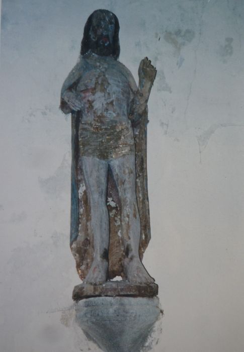 Statue : Christ ressuscité