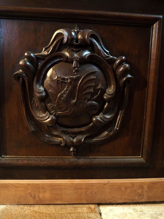 banc seigneurial, détail